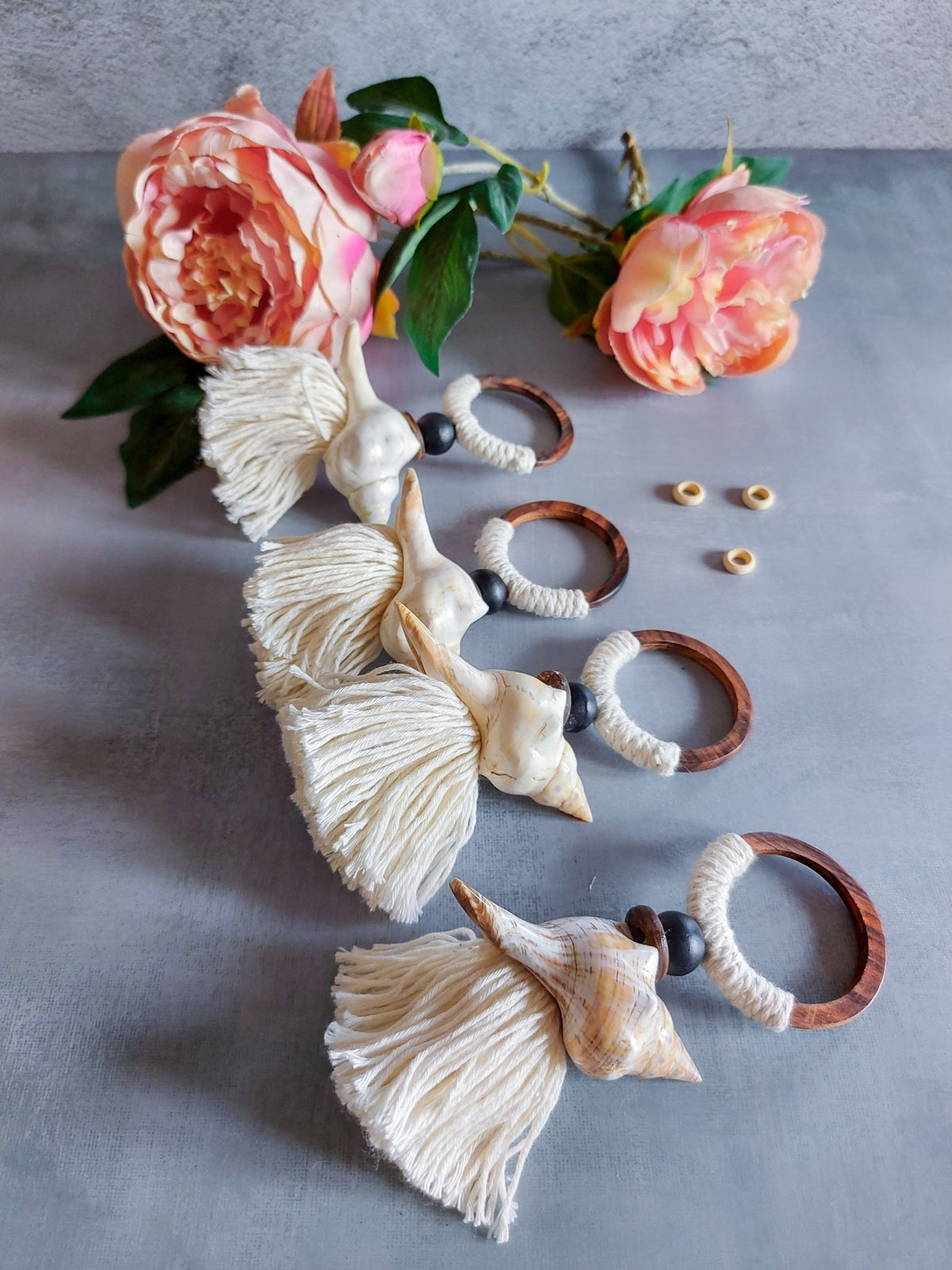 Coastal Napkin Rings with Shell, Wooden Ring and Cotton Tassel - Set of 4 - Zapurah - Home Decor - www.zapurah.com