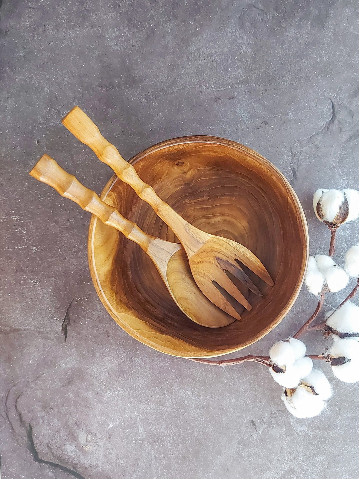 Wooden Salad Bowl with the Natural Grain of Balinese Wood  - 24x10cm - Zapurah - Tablescapes - www.zapurah.com