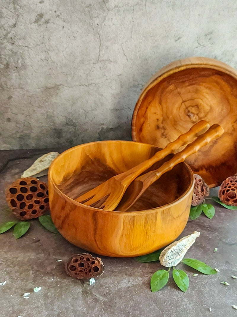 Wooden Salad Bowl with the Natural Grain of Balinese Wood  - 24x10cm - Zapurah - Tablescapes - www.zapurah.com